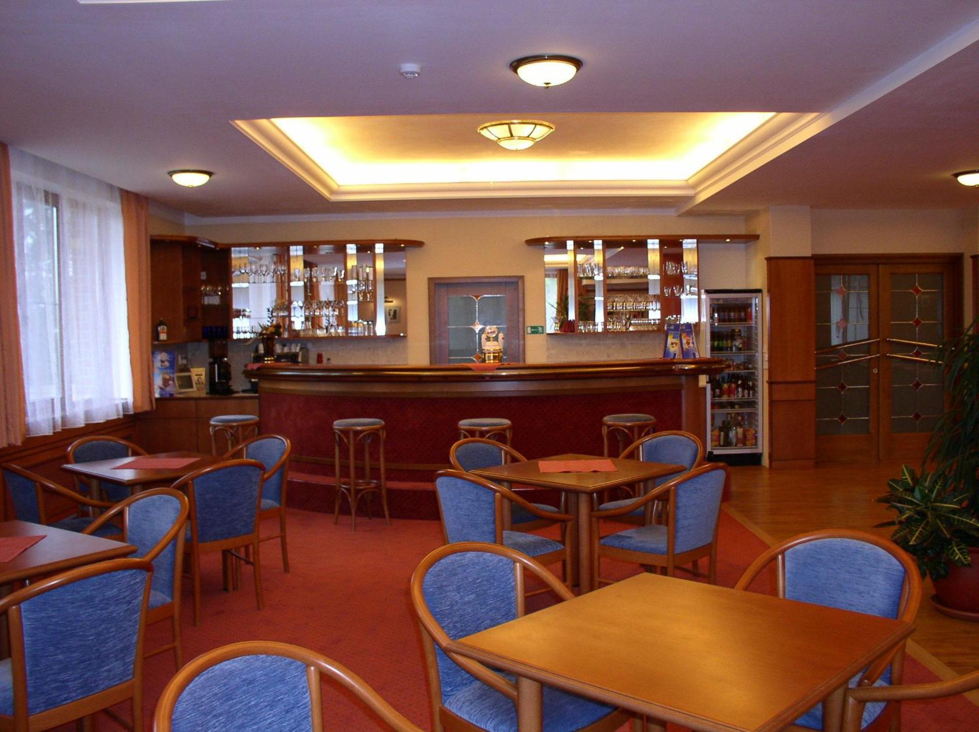 ריכנוב נאד קנז'נו April Hotel Panorama מראה חיצוני תמונה